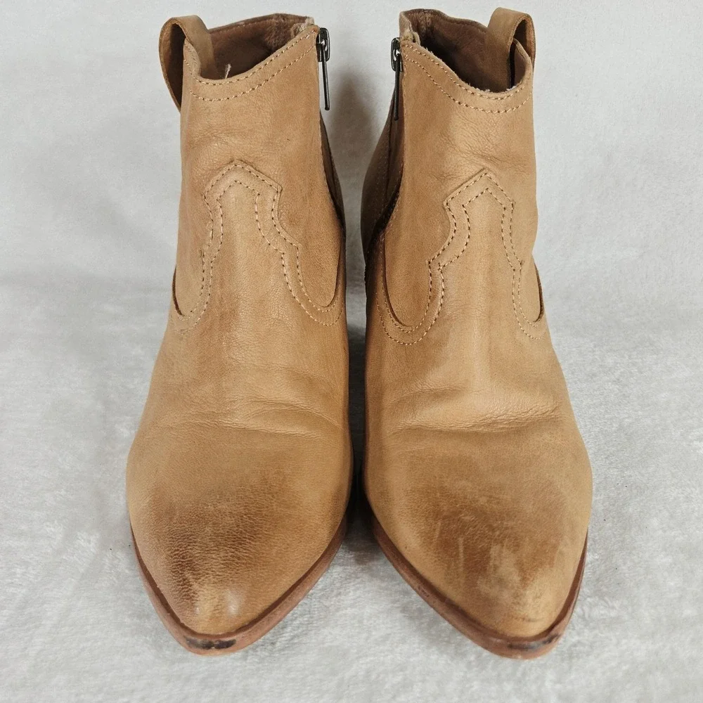Frye Reina Boots Womens 8 Beige Leather Western Ankle Side Zip Cone Heel Booties